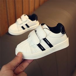 Toddler Babys Soft Casual Shoes Kids Boy Girls Walking Shoes Non-Slip Unisex Baby Shoes born Black Red Gold Colour LJ201214