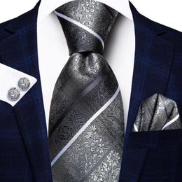 Bow Ties Black Grey Striped Silk Wedding Tie For Men Handky Cufflink Gift Necktie Fashion Business Party Dropship Hi-Tie DesignBow BowBow