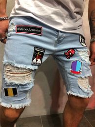 Pantaloncini da uomo strappati estivi Jeans dritti larghi da uomo con foro per mendicante in denim High Street Hip Hop 220321