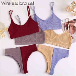 Woman Stretchy Lingerie Set Sport Seamless Bra And Briefs Ribbed Soft Mid Waist Thong Comfortable Underwear Sexy Bralette Set L220727