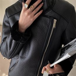 FTLZZ Winter Women Thick Warm Faux Leather Fur Jacket with Belt Streetwear Female Moto Biker Loose Coat Sheepskin Outwear 220815