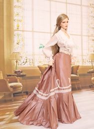 Vintage Victorian Prom Dresses V-Neck Long Sleeve Formal Party Evening Gowns Retro Pleats Special Occasion Dress For Women