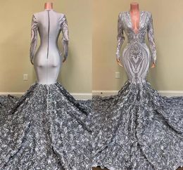 Vintage Long Sleeve Prom Dresses Sexy Mermaid V Neck Silver Full Sleeve 3D Flowers Long Train Women Formal Party Evening Gowns