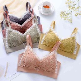 Retro Fashion New Product Bra Without Steel Ring Collects Up Collection Adjunct Chest Girl Underwear Sexy Bra Medium Thickness L220726