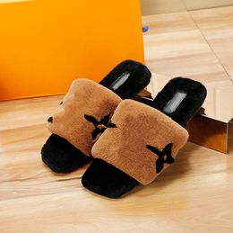 Women Men Summer Slippers sandals bench shoes Stylish casual flat Lamb hair printing square toe Versatile soft sole leisure comfortable non slip sandals G80713
