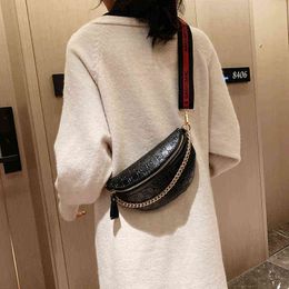 Factory direct wholesale Niche fashion women's 2022 style foreign air chest with new texture and popular one Shoulder Messenger Bag 022