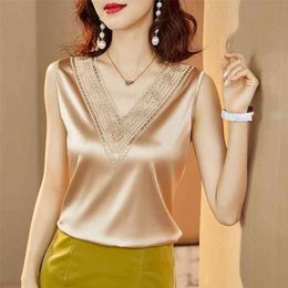 Korean Silk Women Blouses Tops Woman Satin Blouse Shirts Women Embroidery Lace Blouses Top Woman V-neck Elastic Satin Blouse Top 210326