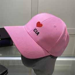 Mens Caps Designer Hat Baseball Cap Love Designers Women Heart Ball B Cap Hats Fashion Embroidery Men Womens Fitted Casual Bucket Hat 2205312D