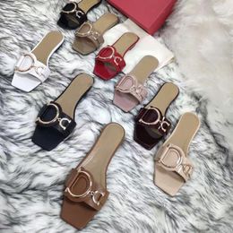 Classic Ladies Summer Slippers Flat Heel Designer Fashion Versatile Leather Metal Buckle Sandals Casual Comfort Flats 35-44 Sizes