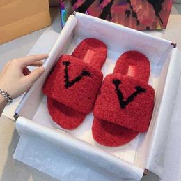 2022 Luxury Slide Slippers Stylish Women Wool Sandals Warm Comfort Fur Woman Slipper Shoes Autumn Winter Plush Slides Scuffs Sandal Size 35-40 With Box