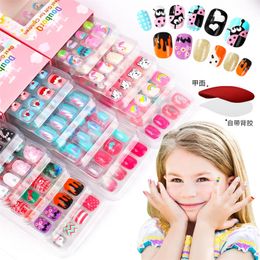 120Pcs Candy Child Nail Tips Kids False Nail Girls Cartoon Press on Nails Colourful Festival Full Cover Nails Cute Manicure Tools 220726