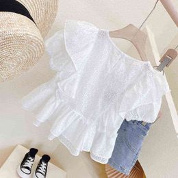 Girls' Suit with Flying Sleeves Lace Top and Denim Shorts Two-piece Set Baby Girl Clothes Toddler Girl Clothes Fashion Clothes G220509