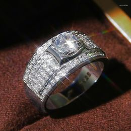 Wedding Rings Huitan Gorgeous Men Brilliant Cubic Zircon Noble Accessories For Male Classic Jewelry Engagement Ring Wynn22