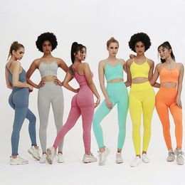 Hot Selling Knitted Seamless Peach Hip Raise Yoga Clothes Sports Yoga sets Fitness Suit Women