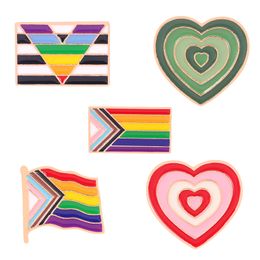 Gradient Enamel Pins Pride Flag Heart Rainbow Victory Brooch Lapel Badge Bag Sexual Minority Jewelry Gift for Friend 994 D3
