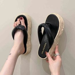 Slippers Women 2022 Summer Thick Soles Dissolving Shoes Outdoor Wear Beach Casual Home Sandals Female Platform Slippers J220716