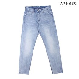 Men's Jeans Light Blue Men Spring Summer Thin Super Soft High Elastic Loose Casual Straight Streetwear Fashion Denim Pants Male JeansMen's