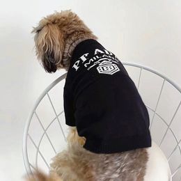Fashion Letter Jacquard Pets Sweater Dog Apparel 3 Colours Teddy Knit Sweaters Winter Soft Touch Dog Tops