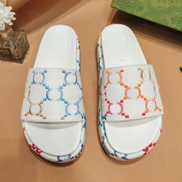 Designer -Objekttr￤ger Plattform Sandalen M￤nner Frauen Mode Sandalen Gummi Stickrote High Heel Stickstaber