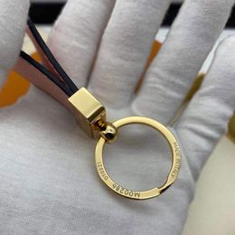 Key chain Buckle lovers Car Keychain Handmade Leather Designers Keychains Men Women Bag Pendant Accessories 7 Colour Option Top Quality L34