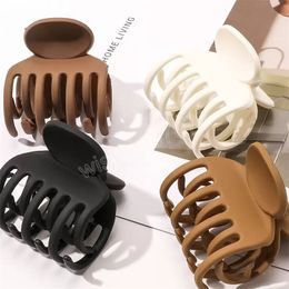 Girls Frosted Solid Colour Crab Hair Clamps Small Size Plastic Alloy High Ponytail Hair Clips Claw Korean Women Cross Shower Scrunchies Hairpins Length 4 CM