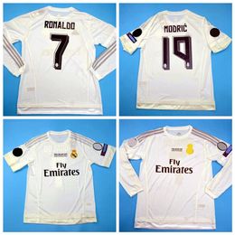 -15 16 Jerseys de football rétro Maillot classique Vintage Camisetas Shirts Uniforme Long UCL Men Home Pepe Ramos Marcelo Modric Ronaldo Benzema Danilo Real Madrids