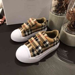 Children's shoes Plaid low top board shoes leather sheepskin lining high quality soft bottom boys' and girls' casual shoes