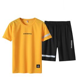 Men's Tracksuits Summer Arrival Men Sports Shirts And Shorts Korean Style Slim Short Sleeves Cotton
