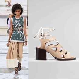 Dress Shoes Hollow Genuine Leather High Heel Sandals Woman Fashion Retro Lace-up Daily Casual Lady Brown Black Size 40 Summer 220318
