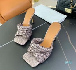 Top Quality Woman Sandals Square Toe High Heels Open-toe Woven Flat Slippers Designer Summer All-match Stylist