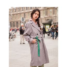 INMAN Spring Autumn Turn Down Collar Plaid Hongkong Style Casual Loose Long Sleeves Women Coat 201030