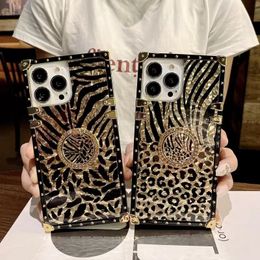 Casos de telefone celular adequados para iPhone 13 coloridos de leopardo de moda 12 modelos femininos