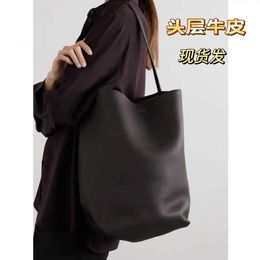 New product niche the rows leather large capacity one shoulder large tot top coat cow leather litchi pattern Bucket Bag