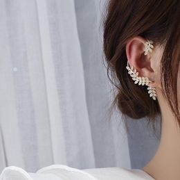 Clip-on & Screw Back Exquisite Micro-inlaid Zircon Leaf Ear Cuff Earring 2022 Luxury Shining Clip EarringsClip-on