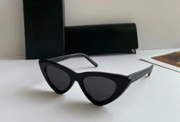 Women Cat Eye Sunglasses Shiny Black/Dark Grey Lens Fashion The Party Sun Glasses Holiday Eyewear with Box