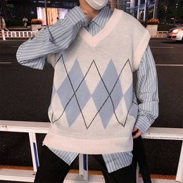 Argyle Sweater Vests Men Preppy Style Knitted Fashion V Neck Autumn Sleeveless Soft Unisex Men Jumpers Couple Oversize Popular L220801