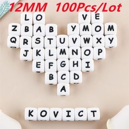 Kovict 12MM 100Pcs Silicone Letters Beads English Alphabet Letter Beads Baby Teething Teether Personalised Name Pacifier Chain 220815