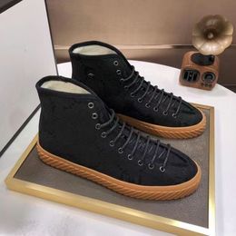 2022 Newest Maxi Sneakers Shoes Men Black Maxi Rubber Pebbles Fashion Brands Casual Walking Shoe Outdoor Runner Trainers size 35-45 mkjkkk0000002