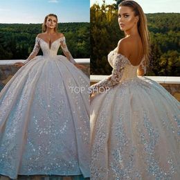 Sexy Glitter Dubai Arabia Ball Gown Wedding Dresses Long Sleeves Beads Lace Appliqued Plus Size Custom Made Bridal Gowns Crystal Robe de mariée