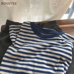 T-shirts Women Loose Simple Unisex Korean Preppy Style Couple All-match Tops Female Vintage Striped Trendy Clothing Teen Leisure