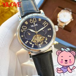 Men's Dress Gift Luxury Watch Top European Designer 44mm Round Case Clock Automatic Dating Machine Movement Trend Wristwatch