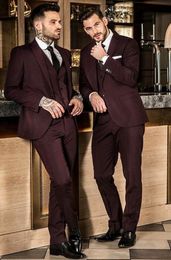 Handsome Men Suits Wedding Tuxedos Groom Wear Slim Fit Man Suit 3 Pieces Mens Prom Party Blazer Male Evening Dinner Suit Formal Gowns Jacket+Pants+Vest