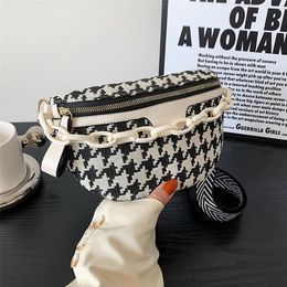 Elegant Houndstooth Canvas and PU Waist Bags For Women Chain Fanny Packs Female Stylish Waist Pack Wide Strap Crossbody Belt Bag 220808