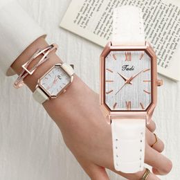 Wristwatches Luxury Quartz Watches For Woman Rectangle Dial Simple Ladies Clock Fashion Women's Wristwatch Bracelet Set 2022 Montre Femm