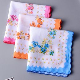 5pcs Fashion Vintage Cotton Handkerchiefs Women Hankies Embroidered Butterfly Flower Hanky Floral Ladies Handkerchief Fabrics Random Color