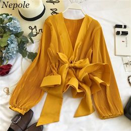 Neploe Ruched Pleated Ruffles Blusa Sashes Vintage Grace Women Blouse Spring Autumn Fashion Elegant V-Neck Shirt 210302