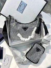 Mujeres Diseñador Diamond Crossbody Bags Luxurys Hobo Lady Shiny Rhinyon Triangle Bolsa de hombro Billetera Monedas Bling Butes de alta calidad