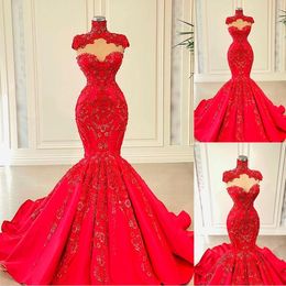 Red Mermaid Evening Dresses With Wrap Lace High Neck Sleeveless Prom Gowns Sweep Train Lace Party Robe de mariée