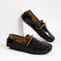 Leather Shoes Men Loafers Shoes 2022 Summer Fashion Shoes Men High Quality Leather Man Classic Comfy Casual Men
