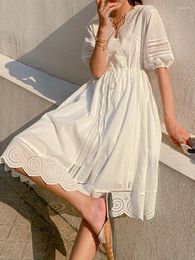 Party Dresses Jastie 2022 Vintage Women's Hollow Flower Embroidery V-Neck Puff Sleeve Midi Dress Bow Lace-Up Bohemian Prom WhiteParty